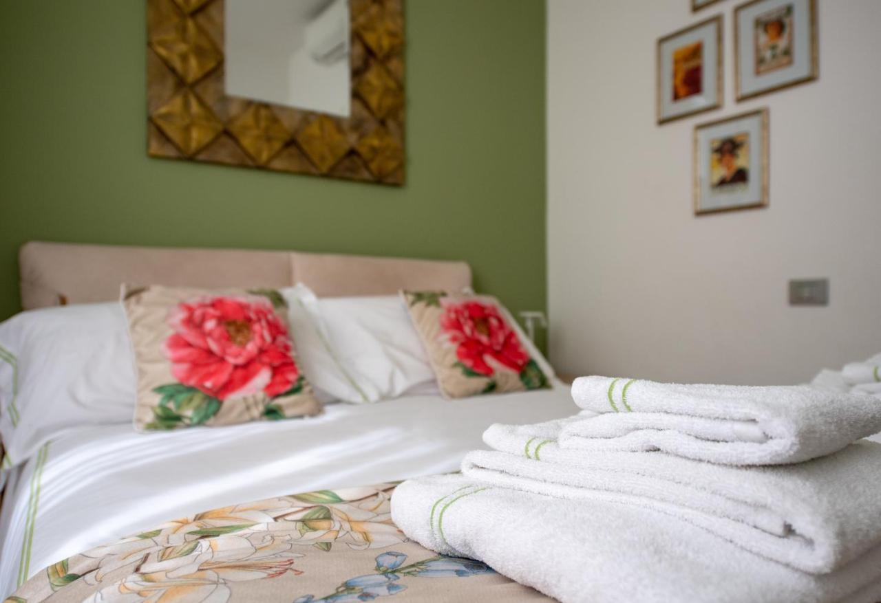 Madeleine Apartments - Residenza Belle Epoque ミラノ エクステリア 写真